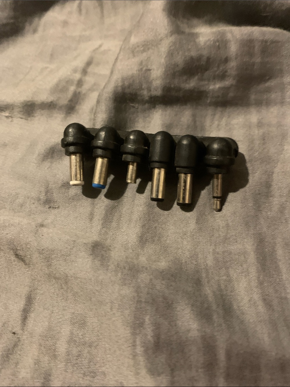 Plug adapters - Picture 3 of 4